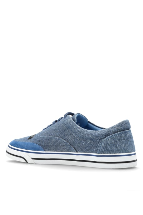 Sports shoes with logo patch - Image 2