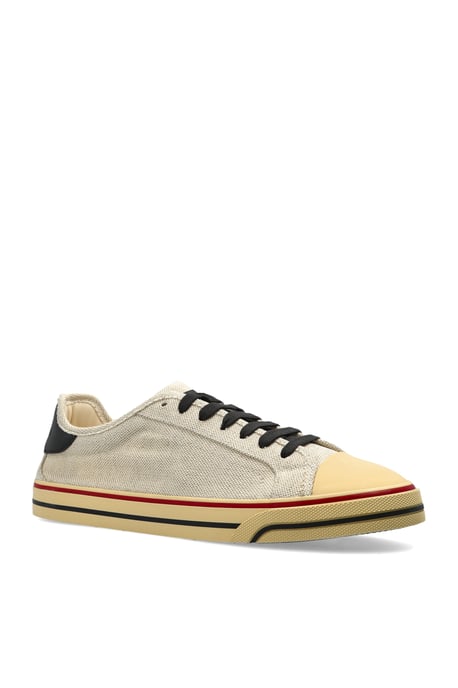 Sports shoes with logo - Image 3