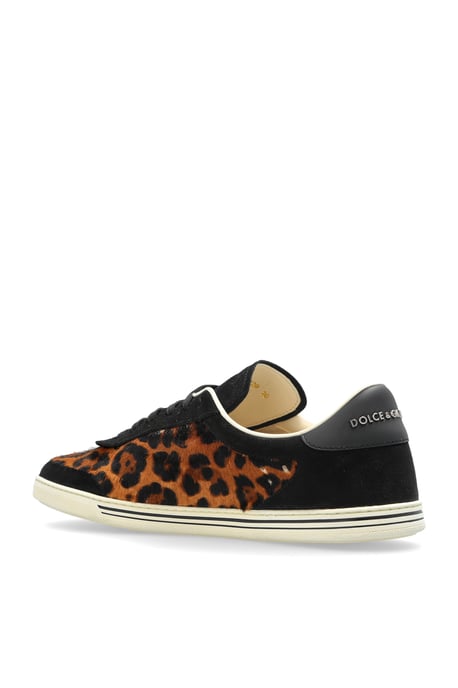 Sports shoes with animal motif - Image 3