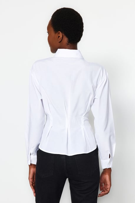 TRENDYOLMİLLA Dames Ecru Effen Lang Getailleerd Overhemden - Image 5