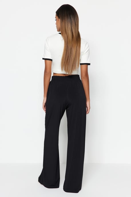 TRENDYOLMİLLA Dames Zwart Effen Wijde pijp Normale taille Broeken - Image 4