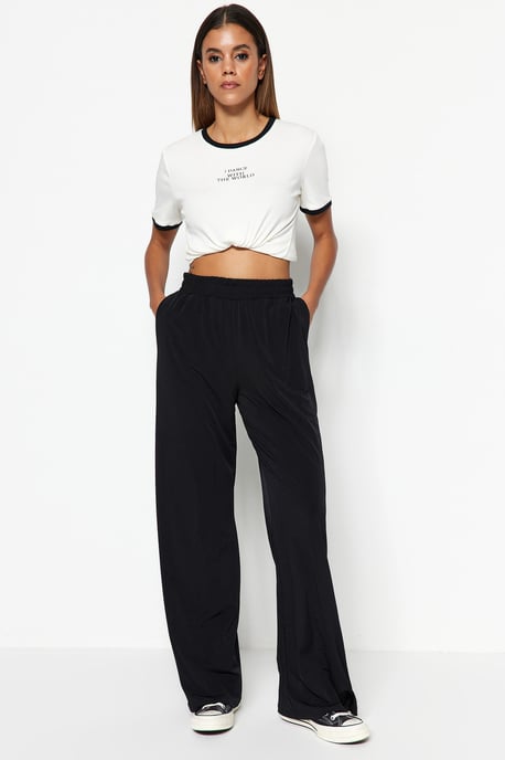 TRENDYOLMİLLA Dames Zwart Effen Wijde pijp Normale taille Broeken - Image 6