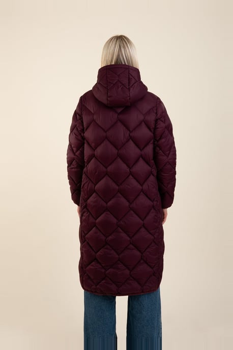 Burgundy Lightweight Water Resistant Longline Quilted Jacket - Image 2