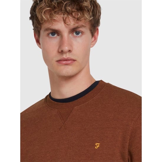 Men's Farah Crew Sweatshirt in Dark Teak - Image 4
