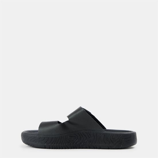 Women's VEJA Etna Leather Flat Sandals in Full Black - Image 2
