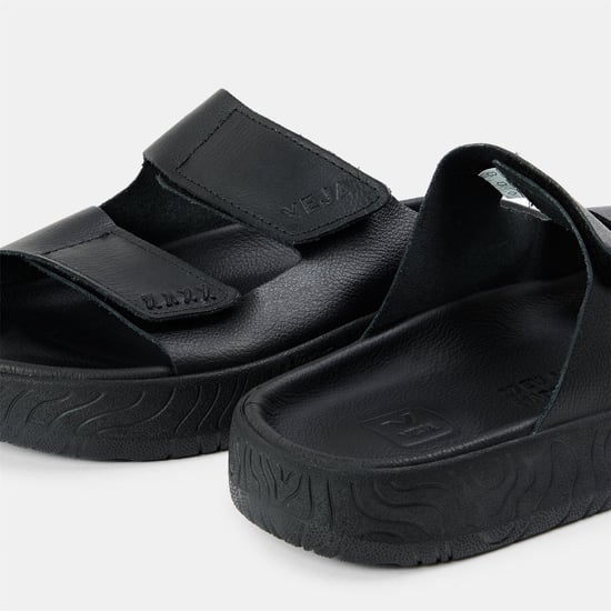 Women's VEJA Etna Leather Flat Sandals in Full Black - Image 3