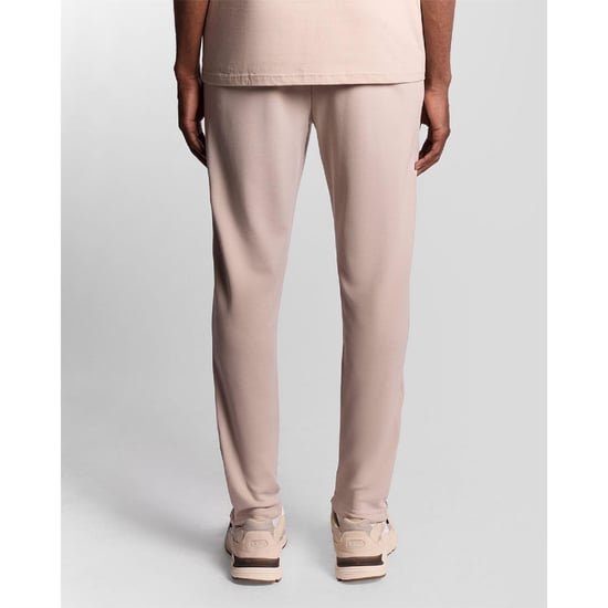 Men's Lyle And Scott Lightweight Joggers in Beige - Image 4
