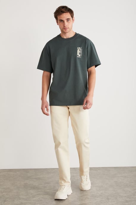 Oversized Crew Neck Logo T-Shirt - Image 5