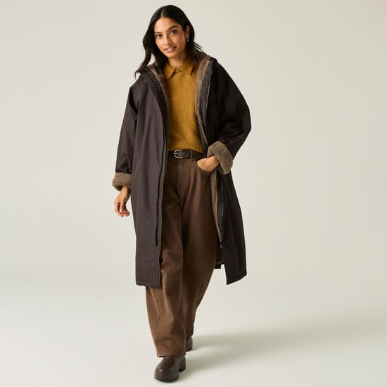 Regatta Outdoor Active Unisex Waterproof Changing Robe - Dark Chocolate/Mocha - Image 5