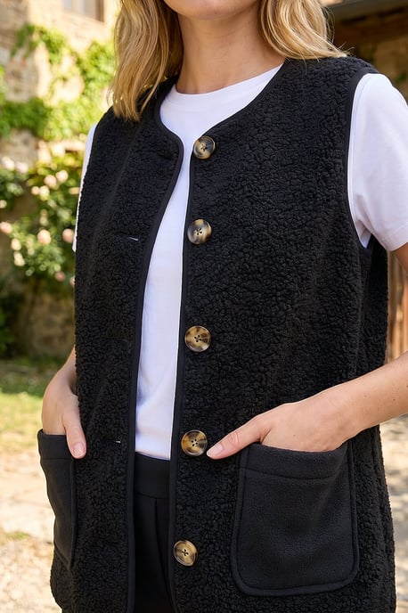 Fleece Pocket Gilet - Image 4