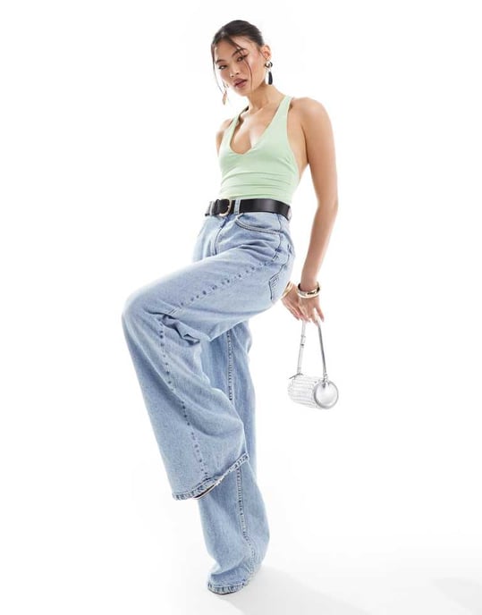 ASOS DESIGN bodysuit med twistad rygg och v-ringning i äpplegrön - Image 3