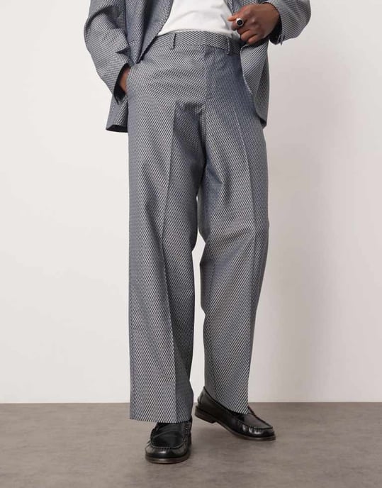 ASOS DESIGN vida kostymbyxor i grå rutig väv - Image 4