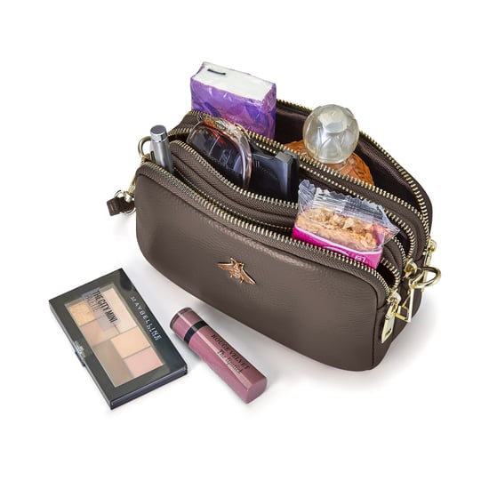 Ladies Crossbody Bag With Wide Strap, Chain And Wristlet in Grey - Image 4