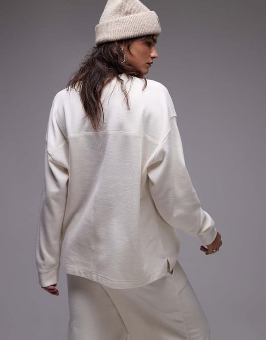 Topshop brushed v neck sweatshirt in cream - Image 4