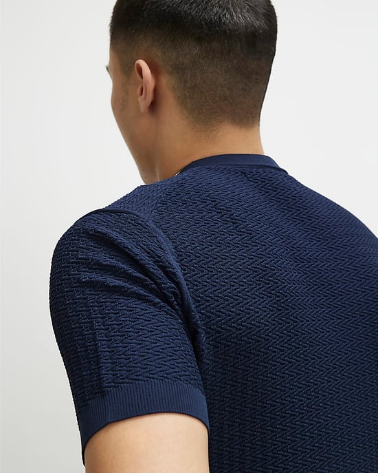 River Island Mens T-Shirt Navy Muscle Fit Zig Zag Textured - Image 4
