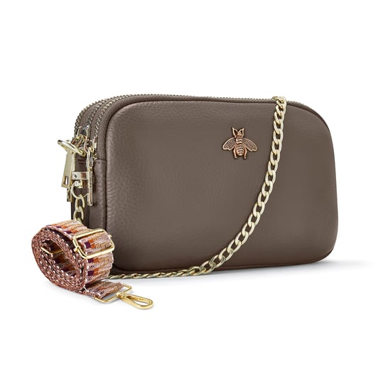 Ladies Crossbody Bag With Wide Strap, Chain And Wristlet in Grey - Image 5