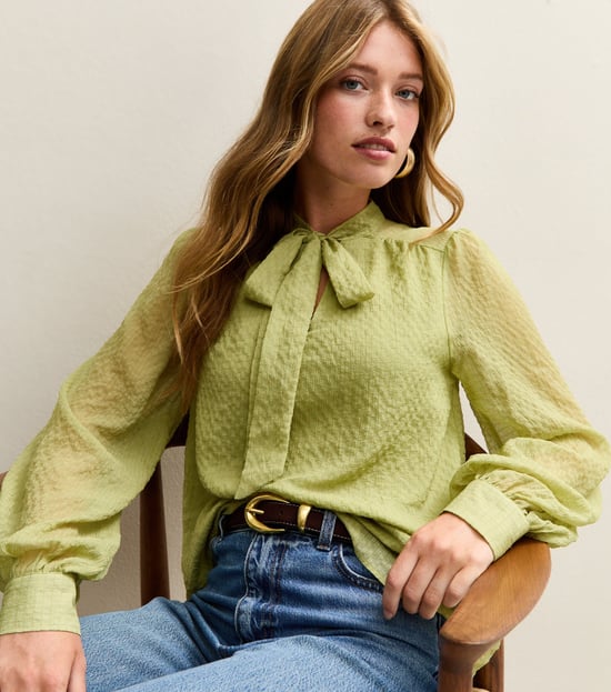 Groene top met strik en lange mouwen - Image 3