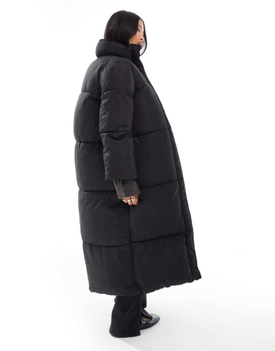 ASOS DESIGN Petite longline padded jacket in black - Image 4
