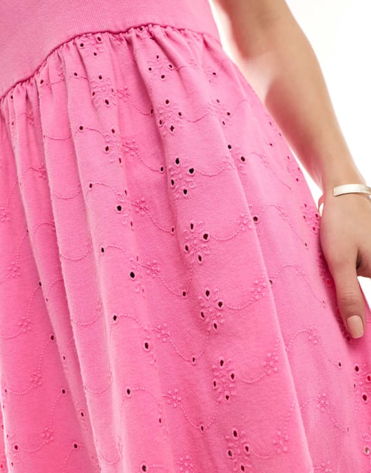 ASOS DESIGN ribbad tank midi-klänning med broderad kjol i rosa - Image 2
