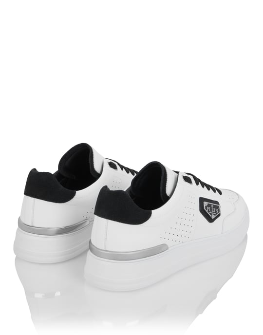 Lo-Top Sneakers - Image 3
