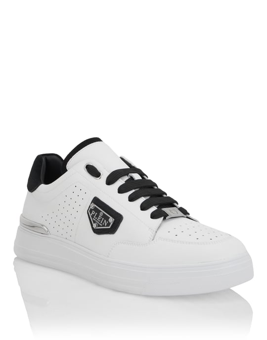 Lo-Top Sneakers - Image 1