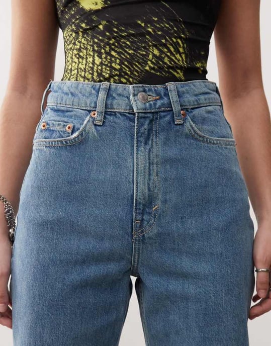Weekday Rowe extra hög midja raka ben jeans i blått - Image 4