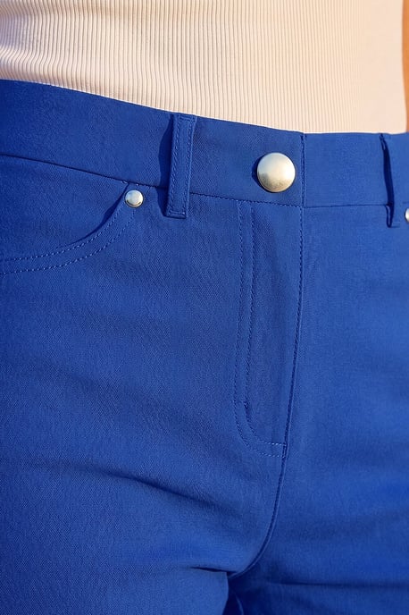 Turn Up Stretch Shorts - Image 4