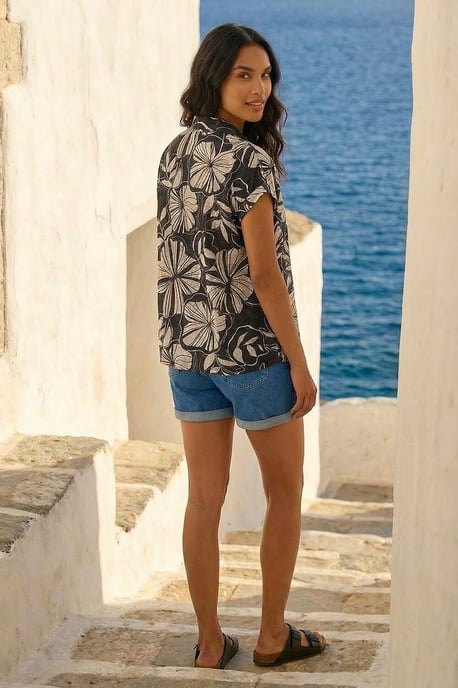 Printed Broderie Collared Top - Image 3