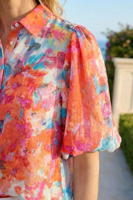 Abstract Print Buttoned Blouse - Image 4