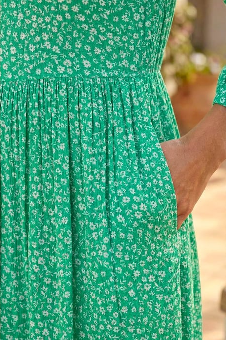 Dusk Ditsy Floral Print V-Neck Dress - Image 4