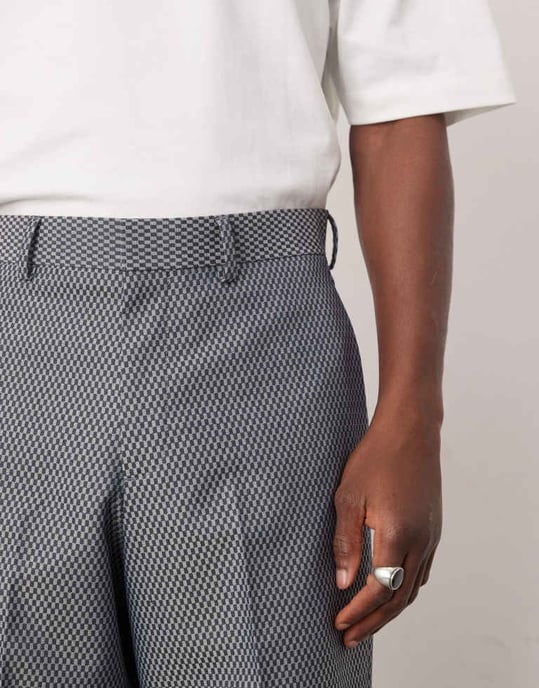 ASOS DESIGN vida kostymbyxor i grå rutig väv - Image 3