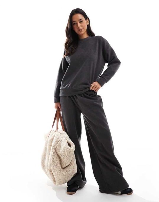 Miss Selfridge fleece sweatshirt in charcoal - Image 4