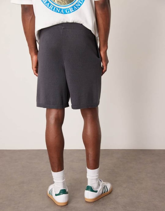 ASOS DESIGN överdimensionerade medeltunga stickade bomullsshorts co-ord i kolgrå - Image 4