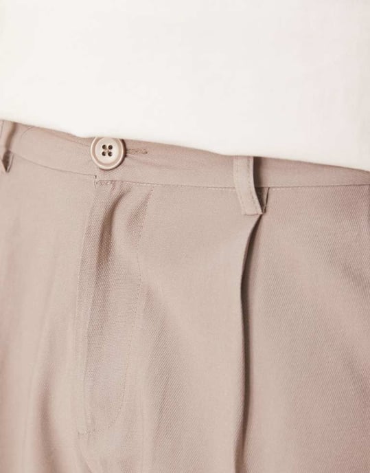 ASOS DESIGN vida flare smartbyxor med veck i beige - Image 2
