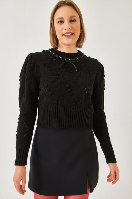Texturerad Broderad Rundhalsad Figursydd Kort Tröja - Image 2