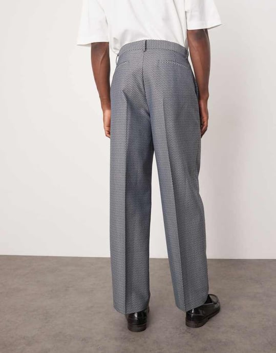 ASOS DESIGN vida kostymbyxor i grå rutig väv - Image 2