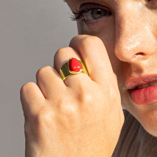 Luxenter sheak ring in metal alloy and coral 18K gold plated finish - Image 4