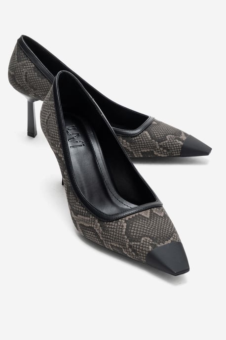 Rona Pump met Puntige Neus (Dames) - Image 1