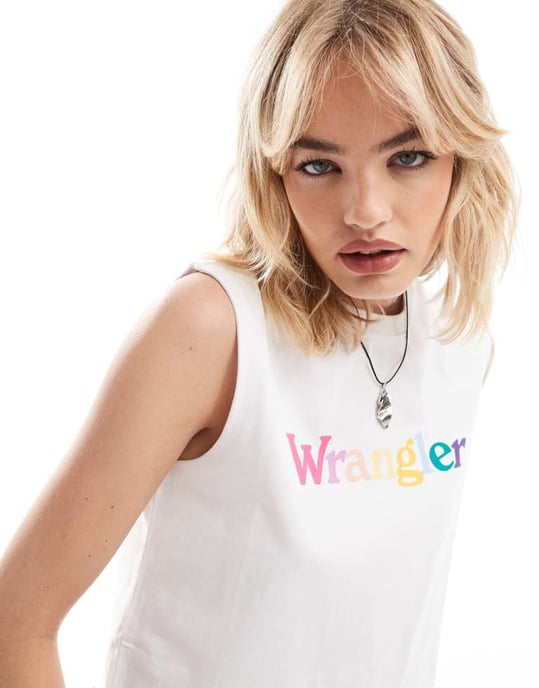 Wrangler färgglad logoväst i vitt - Image 2