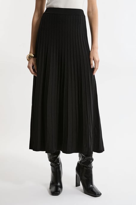 High Waisted Textured Knit Full Maxi Skirt - Image 3