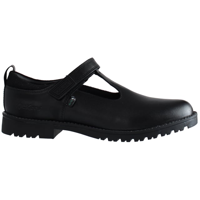 Kicker treten schwarze Schuhe mit niedrigen Damen.