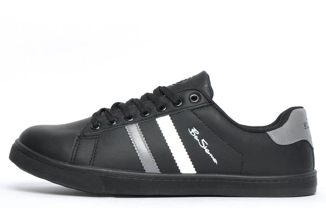 Fashion world outlet mens trainers