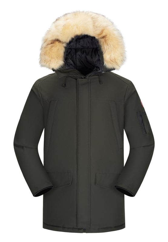 Parka Subprime para hombre. La parka está hecha de poliéster de alta calidad y tiene un cálido forro interior. Ideal para los fríos meses de invierno. El cuello es de piel sintética y es desmontable.  Marca: SubprimeNombre del modelo: Parka TommyCategoría: abrigo de invierno para hombreMateriales: poliésterColor: verde