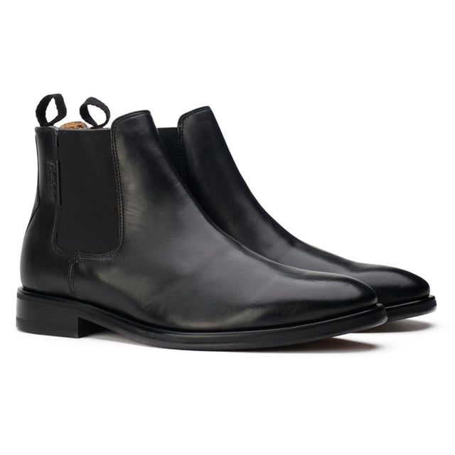 Herren schwarze Oliver Sweeney Baltimore Stiefel, hergestellt aus Leder und mit einer Ledersohle. Merkmale: blake-genähte Ledersohle, Seitenstretchen, Oliver Sweeney Branding und Lederfutter.
