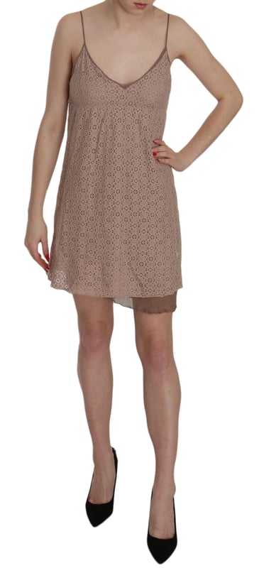 100% Authentic PINK MEMORIES Dress
  Spaghetti Strap A-line Mini
  Beige color
  Made in Italy
  Material: 70% Cotton 30% Nylon
  Subtle logo details
Material: 70% Cotton 30% Nylon