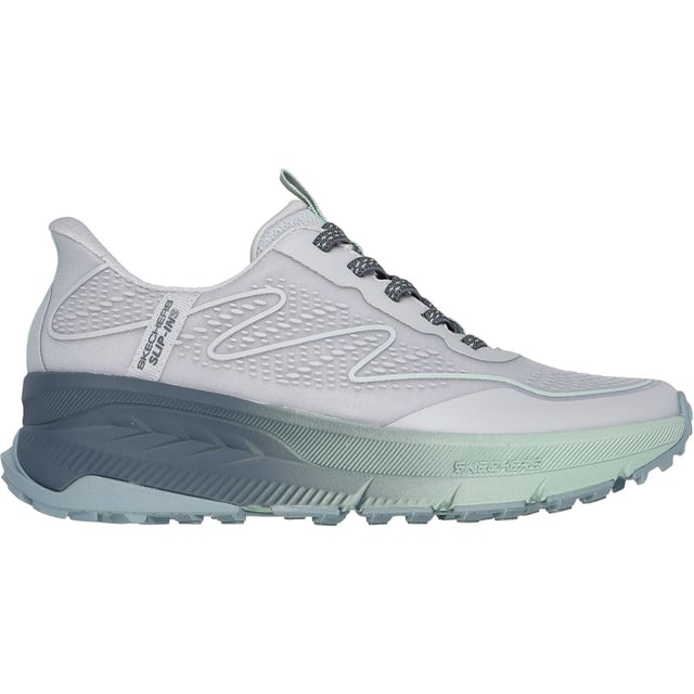 Ga de paden op in sportief gedempt comfort met Skechers Switch Back - Mist. Deze casual slip-in heeft een bovenwerk met monomesh print, een goed dempende tussenzool en een Skechers Air-Cooled Memory Foam binnenzool.