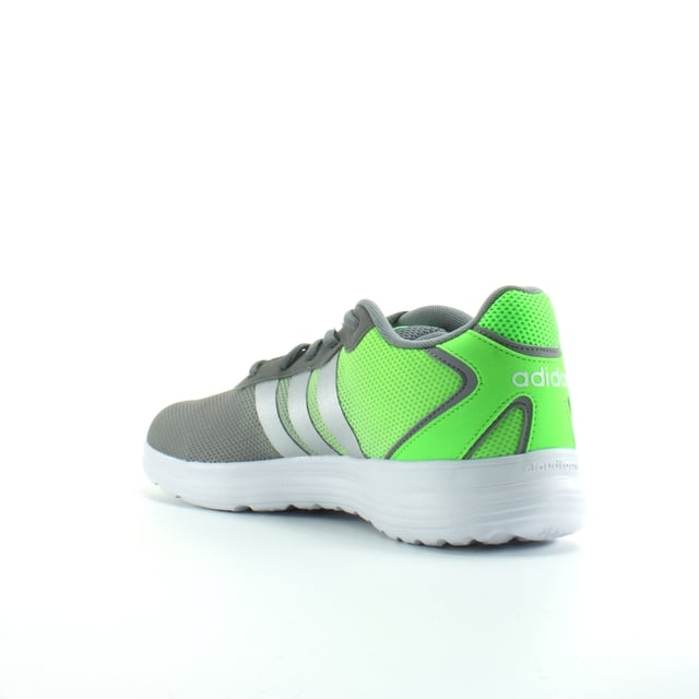El Adidas Cloudfoam Speed ​​AQ1433 es un par de zapatillas elegante y cómoda que son perfectas para el uso diario. El diseño es original y coherente, y el uso de soluciones de diseño modernas garantiza la comodidad.

La parte superior está hecha de una tela transpirable que garantiza que sus pies se mantengan frescos y secos. La suela está hecha de una buena mezcla de goma que proporciona un agarre óptimo, incluso en superficies húmedas. La comodidad térmica de este modelo se ha ajustado todo el año, por lo que puede usarlos en cualquier clima.

Estas zapatillas de deporte son el resultado de años de experiencia de los diseñadores de Adidas y decenas de miles de horas de pruebas. Son una gran opción para cualquiera que quiera un par de zapatillas elegante, cómoda y duradera.
Estas son algunas de las características adicionales de la velocidad adidas CloudFoam:
- Hecho de tela transpirable
- Solura de goma duradera con buen agarre
- cordones ajustables para un ajuste cómodo
- Diseño elegante y versátil
- Comfort térmico durante todo el año



Si está buscando un par de zapatillas elegante, cómoda y duradera, entonces el Adidas Cloudfoam Speed ​​AQ1433 es una excelente opción. Están hechos de materiales de alta calidad y cuentan con un diseño único que lo mantendrá en aspecto y se siente mejor.