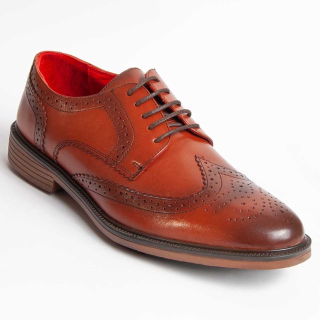 Garantía Purapiel, 10 años de garantía. Zapato de cordones para hombre. Fabricado en cuero 100% natural libre de Cromo VI. Materiales de máxima calidad. Suela de goma antideslizante. Membrana Waterproof. Plantilla acolchada. Fabricado por otras marca para nuestra marca.