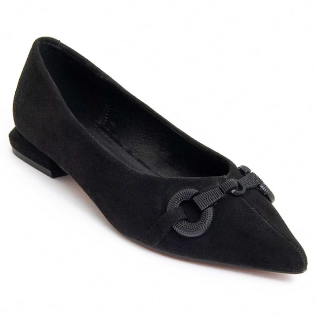 Casual ballerina for women. Comfortable fit. Natural leather padded insole. Manufactured by other brands for our brand.