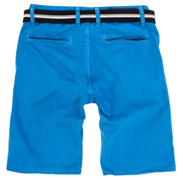 Angeboten wird eine Orginale Herren Chino Shorts der Trendmarke "Rock-Creek". Durch den Elasthan-Anteil ist die Shorts super angenehmen, und eignet sich Ideal für die heißen Sommertage, Gürtel ist Inklusive. Top Qualität und Hochwertige Verarbeitung.